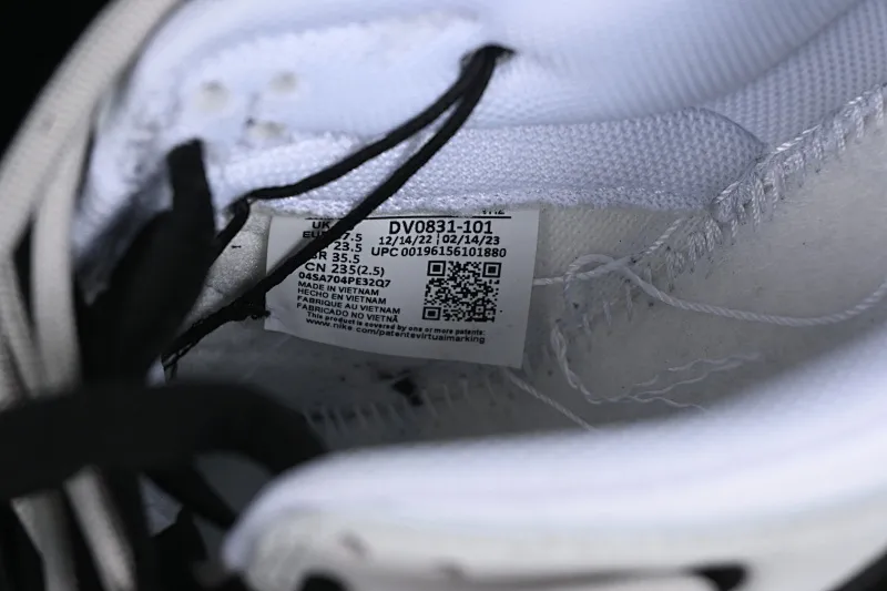 All Categories Nk SB Dunk Series Nk SB Dunk Low Low-top sneakers Nk Dunk Low Leather letters High street deconstruction Black and gray SB strap low-top casual sneakers DV0831-101